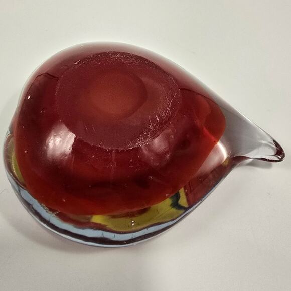 Red Heart Glass Paperweight with Iris Flowers and Gold 4" EUC‎ - Picture 8 of 9